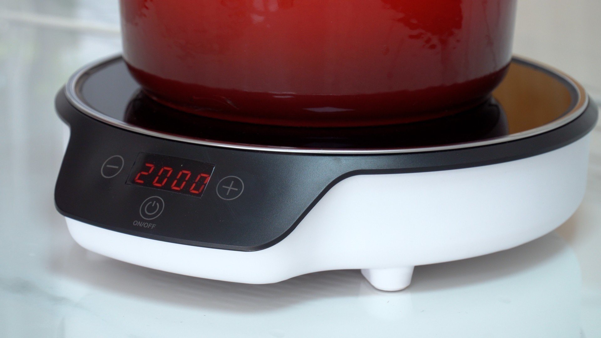 Bếp từ đơn tròn FI2000RS Ferroli KT 282x311x72mm