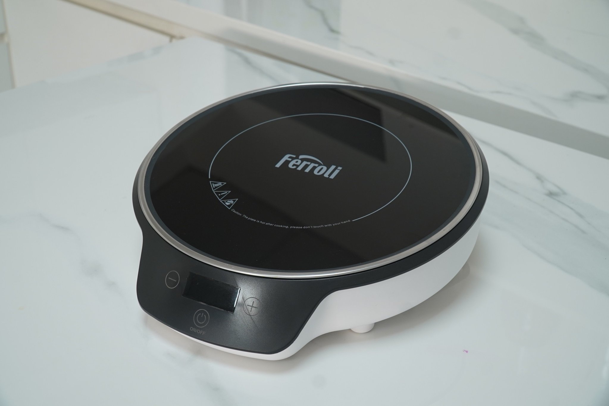 Bếp từ đơn tròn FI2000RS Ferroli KT 282x311x72mm