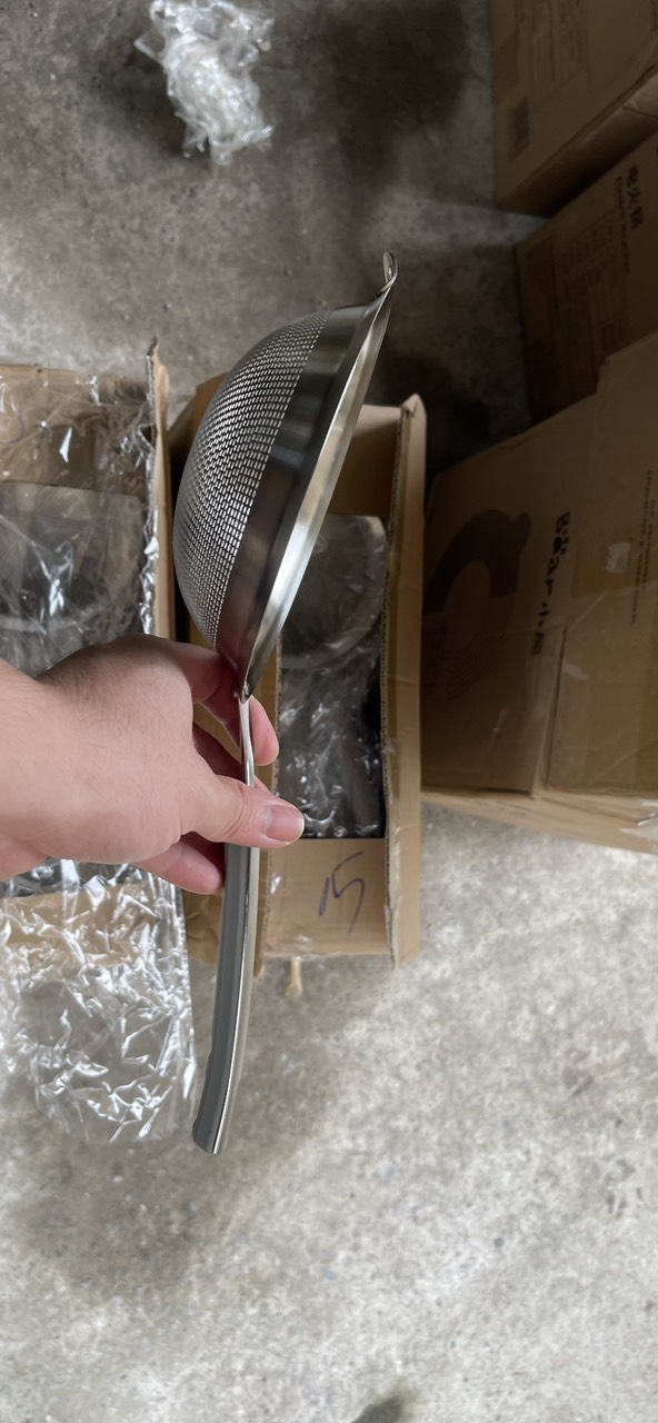 Dụng cụ lọc inox Miệng 16cm Cán dài 33cm
