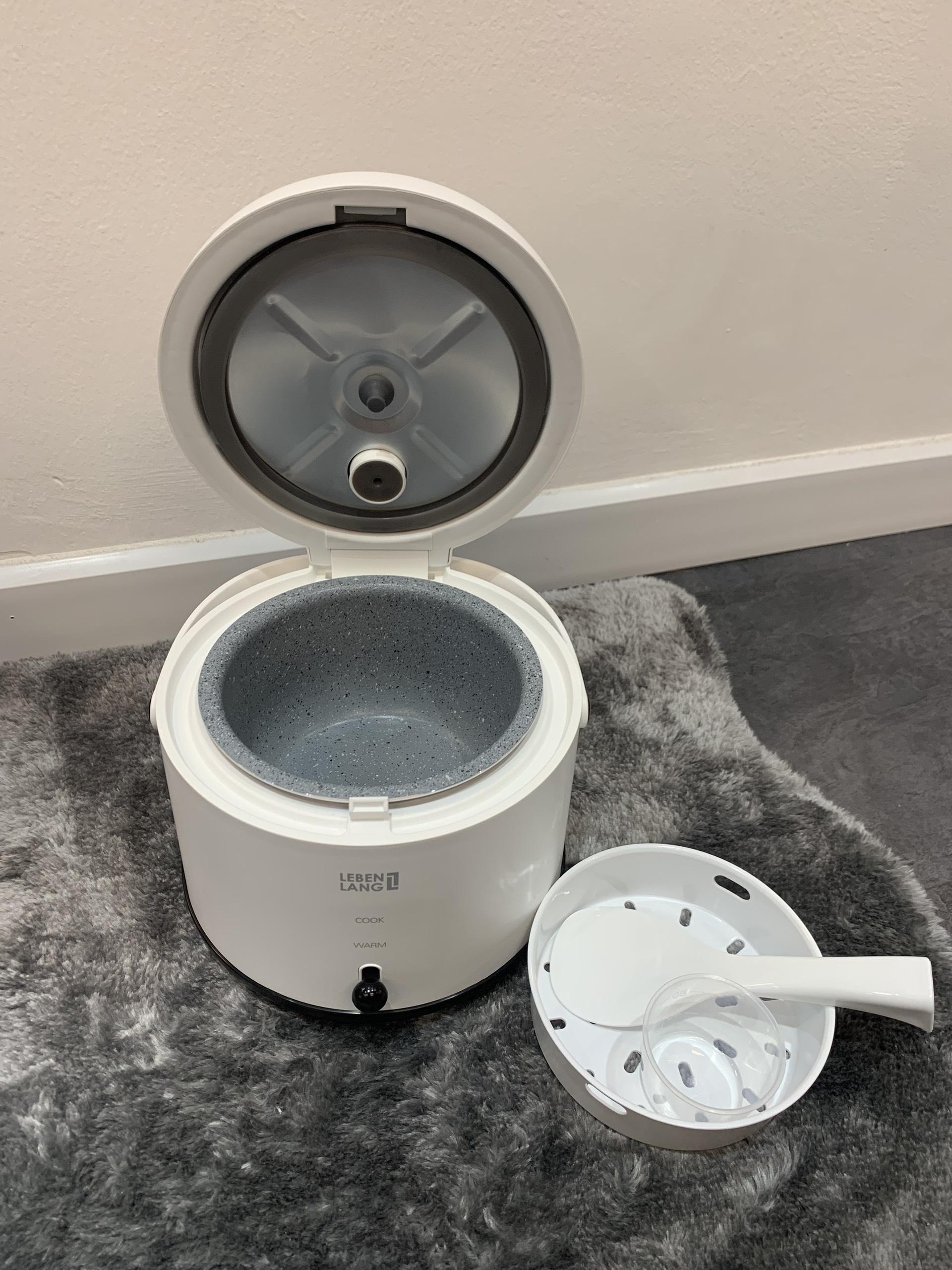 Nồi cơm Lebenlang 0.8L màu trắng