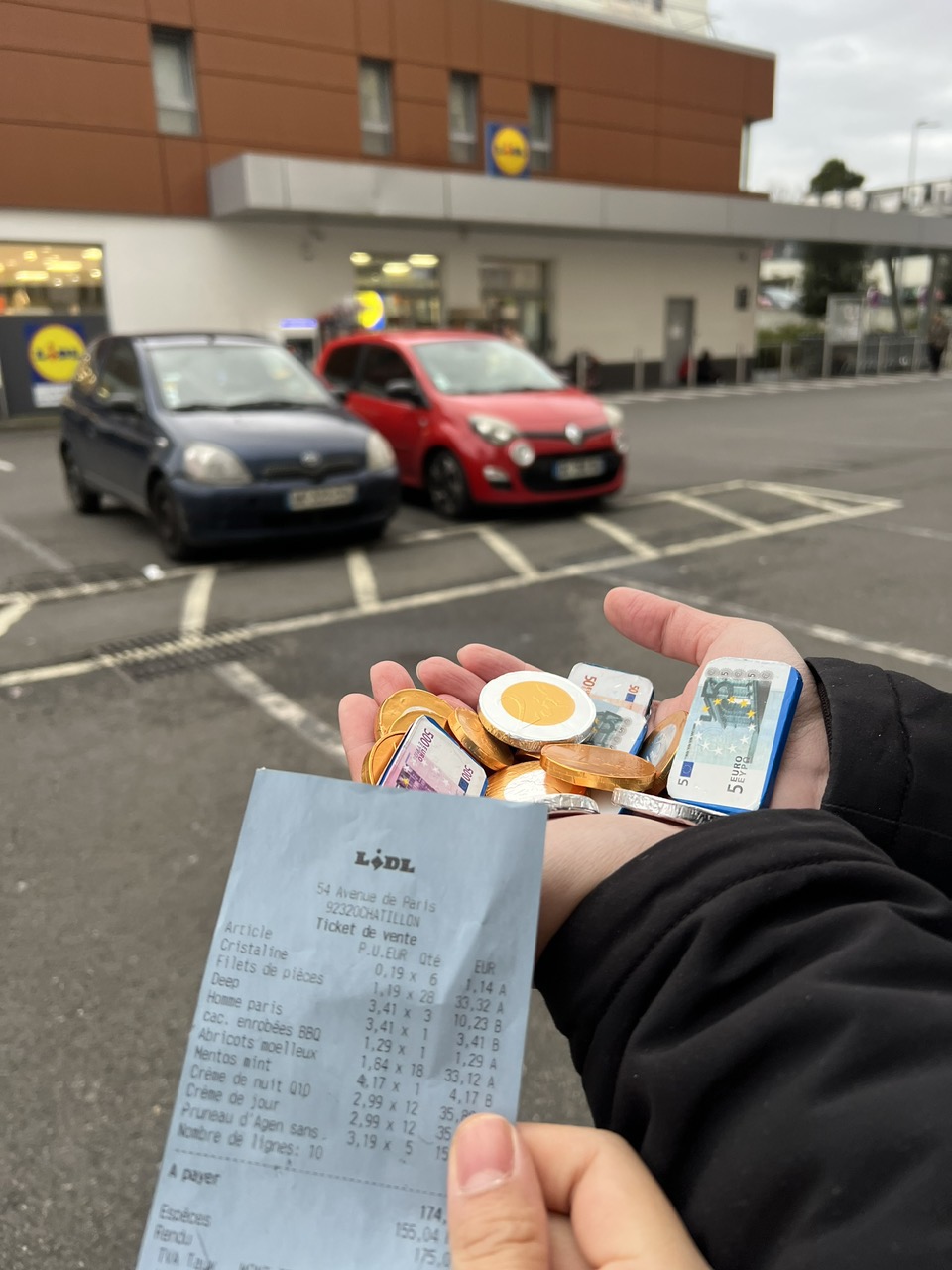 Socola đồng tiền pháp