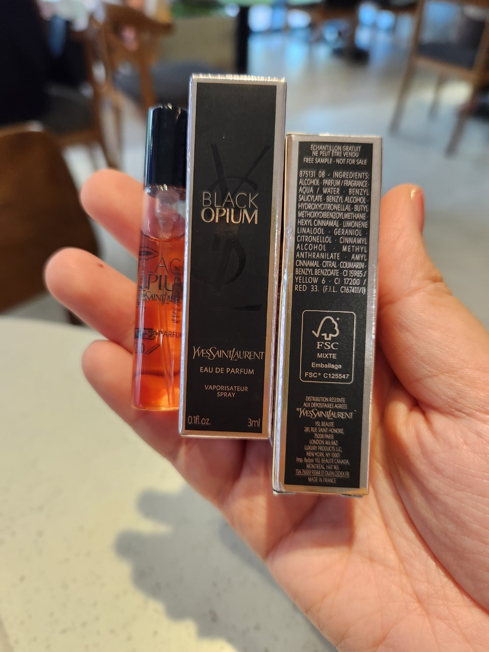 Nước hoa YSL Black Opium ống xịt 3ml