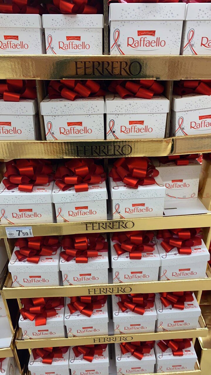 Socola dừa Raffaello hộp nơ 300gr