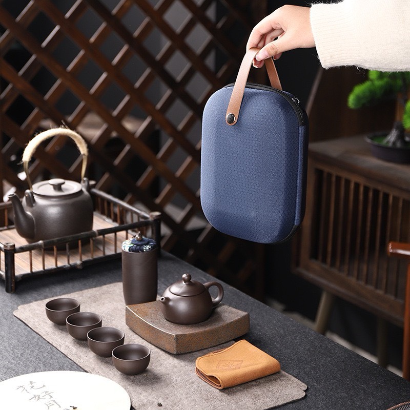 Bộ ấm trà tử sa Du lịch gồm 1 ấm 180ml + 4 chén 35ml + 1 bình đựng trà 150ml 1 túi