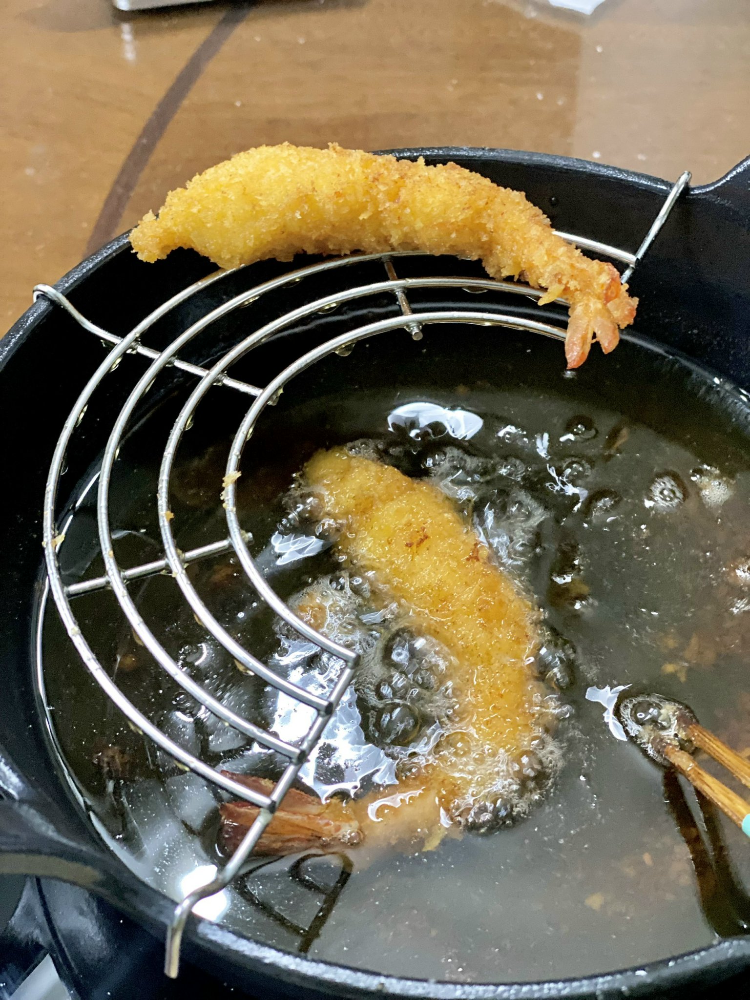 Chảo gang Tempura mỏ chim kèm giá gác Kaiyo Nhật Bản 20cm