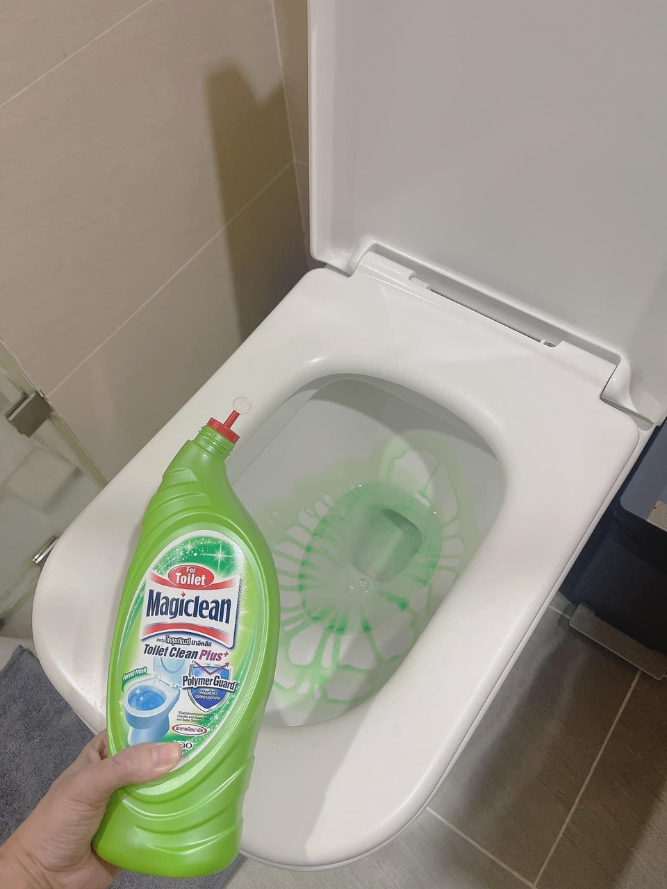 Nước tẩy nhà vệ sinh Toalet Magiclean Thái Lan 650ml