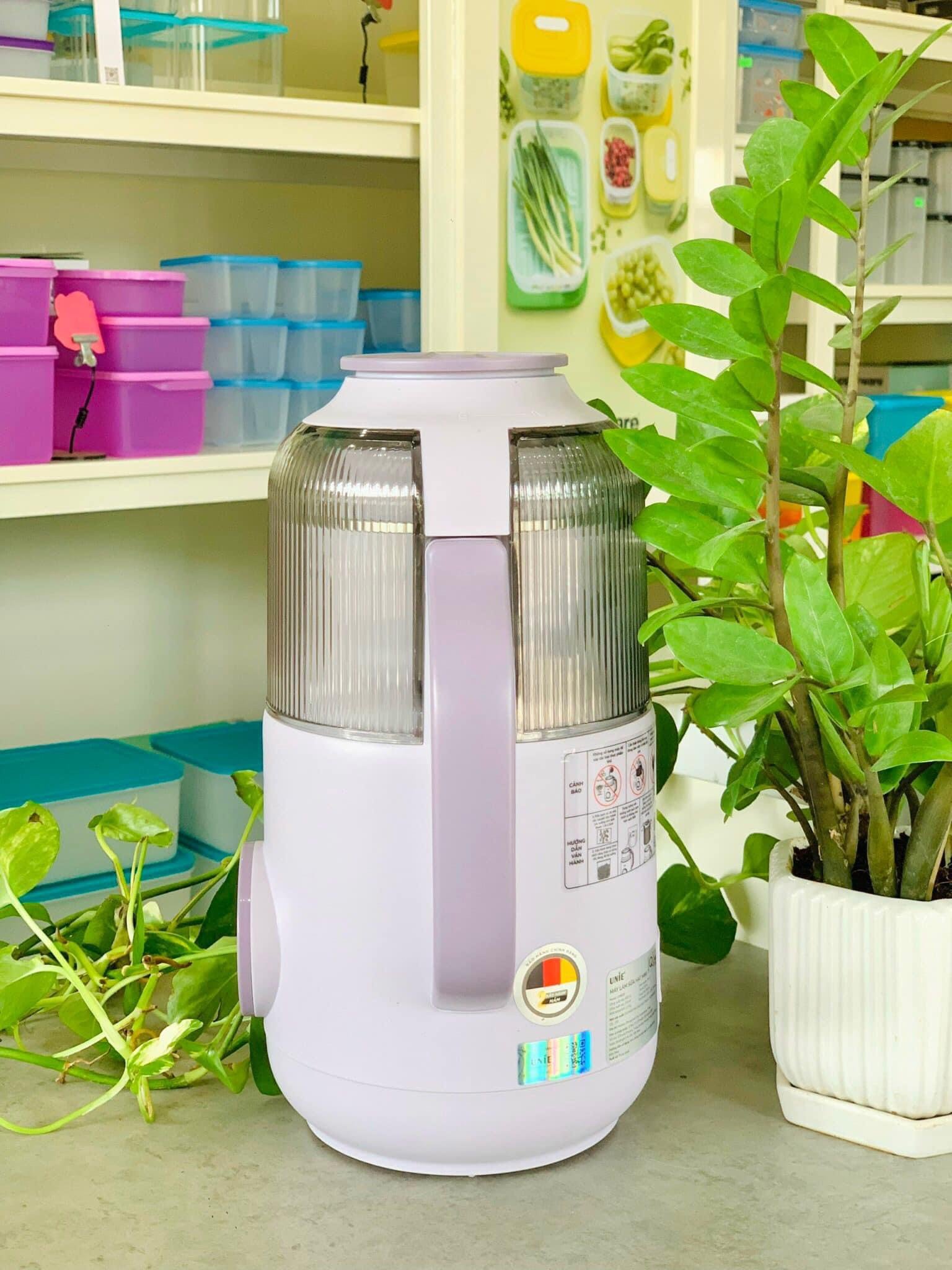 Máy làm sữa hạt mini Unie UMB09