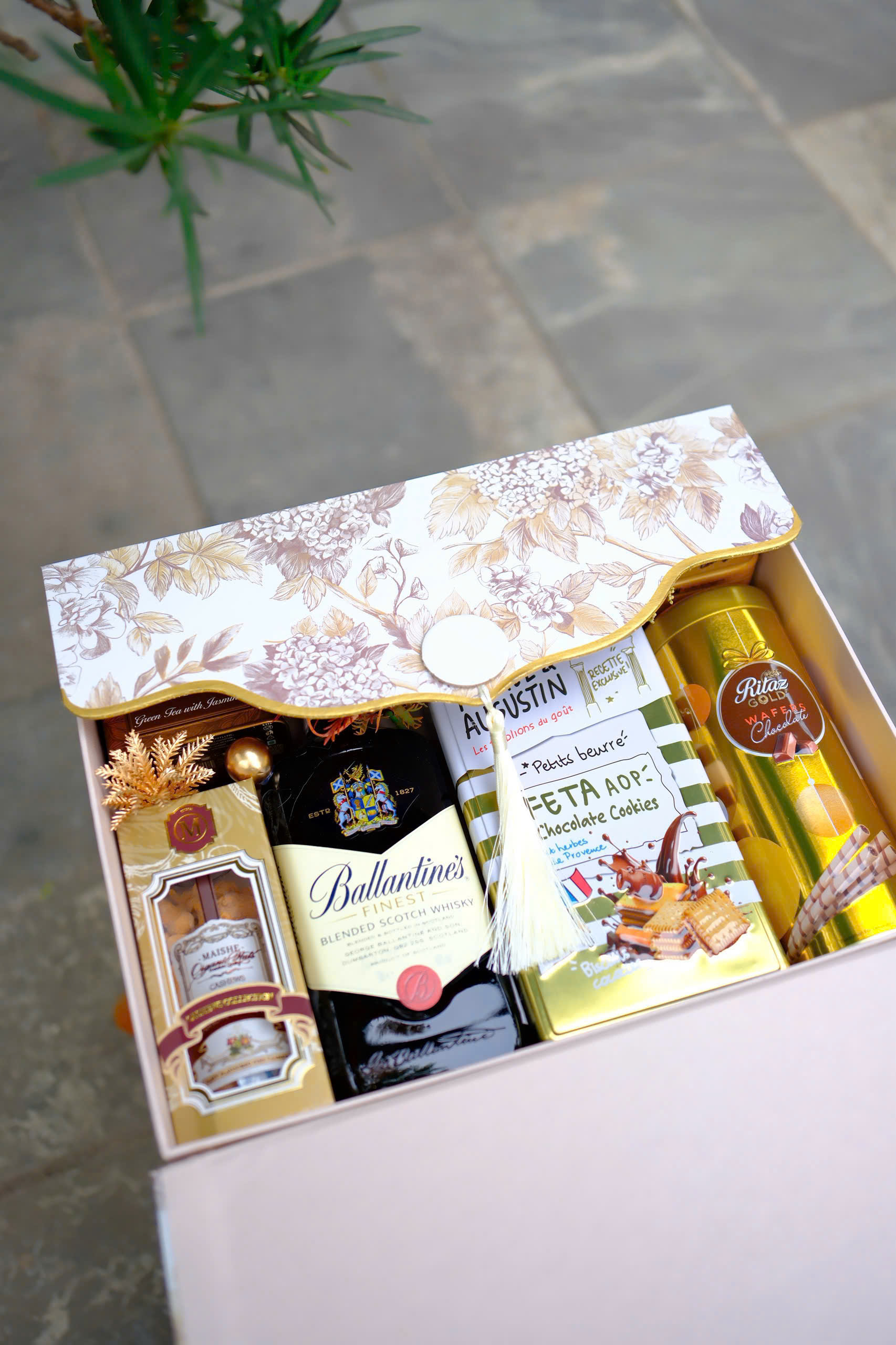 Hộp quà Tết hộp gấm DH1350