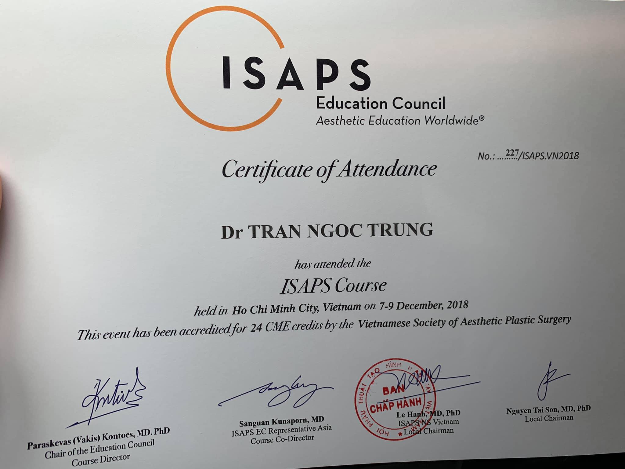 Dr Ngoc Trung