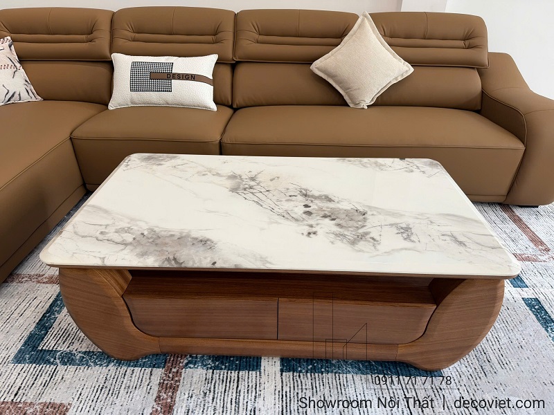 bàn trà đi kèm sofa sang trọng gam mà ấm áp làm nổi bật không gian