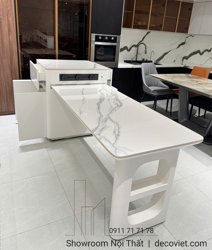 Không Gian Hiện Đại Với Bàn Đảo Bếp Kéo Dài Tiện Lợi