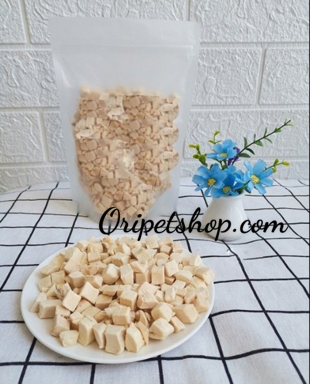 Cá hồi Sấy Khô Cao Cấp Bổ Sung Dinh Dưỡng Cho Chó Mèo 500g ( dạng viên)