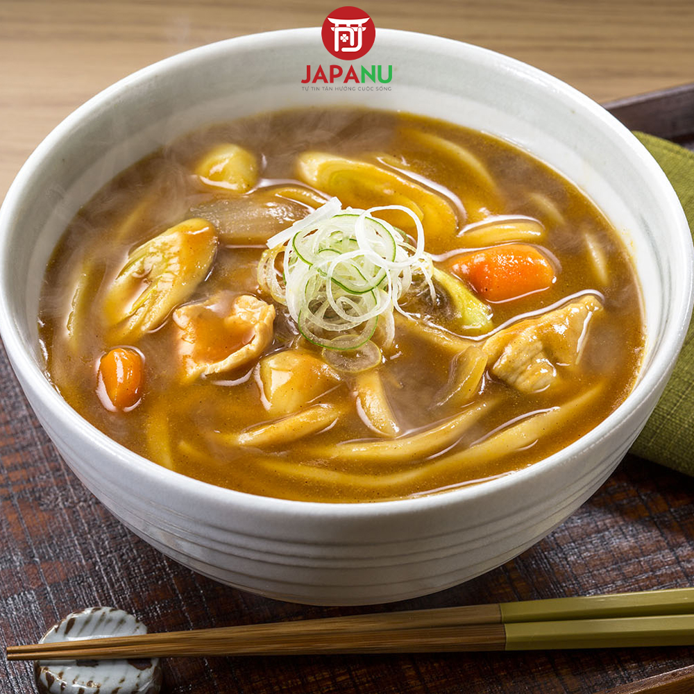 Viên Cà Ri Vermont Cay Vừa Vị Táo Và Mật Ong ăn cùng udon