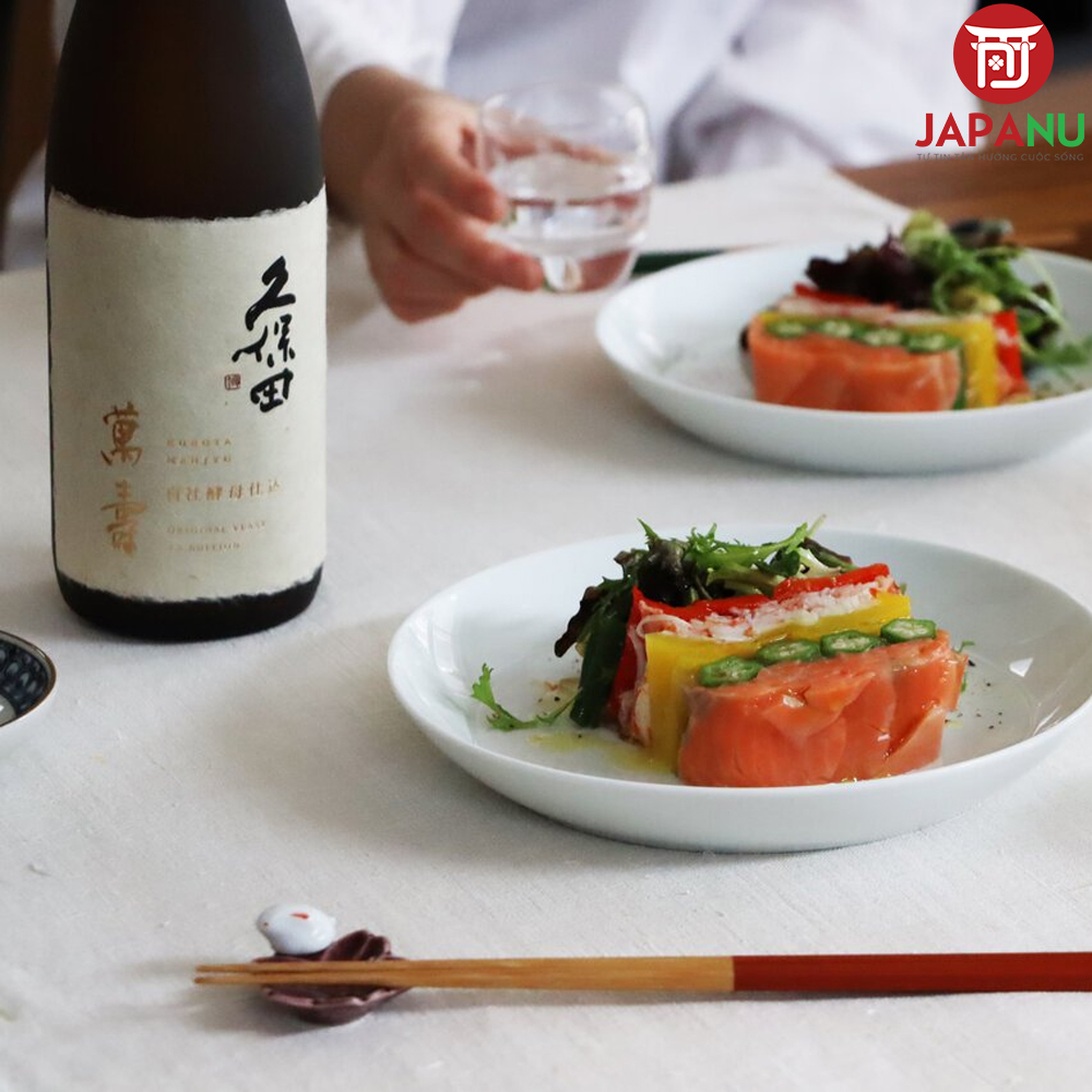 Sake Kubota Manjyu Jishakobo Jikomi mang vị sâu lắng và thanh lịch