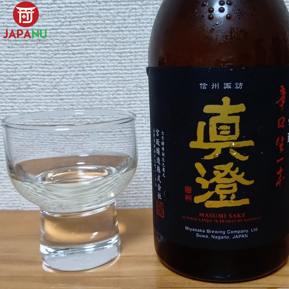 Cách Uống Rượu Sake Masumi Karakuchi Kippon ở nhiệt độ phòng