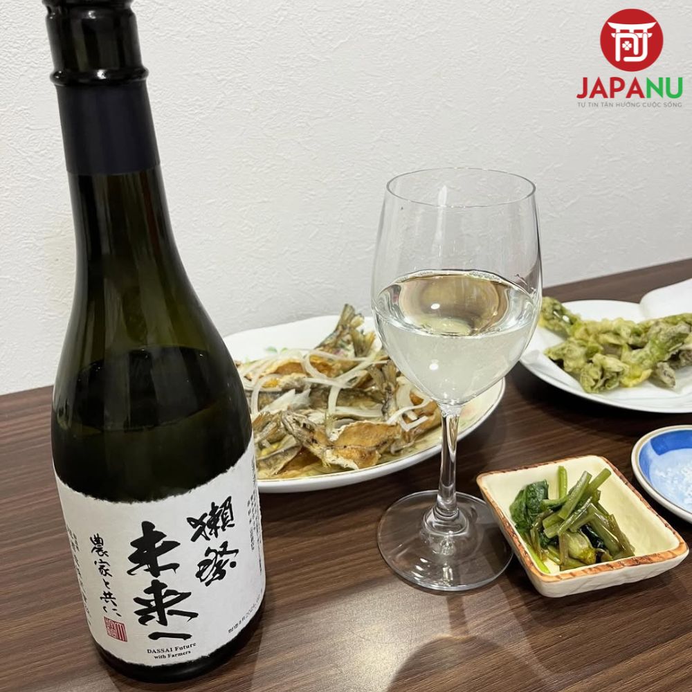 Uống Rượu Dassai Miraie Nouka To Tomoni ở nhiệt độ phòng