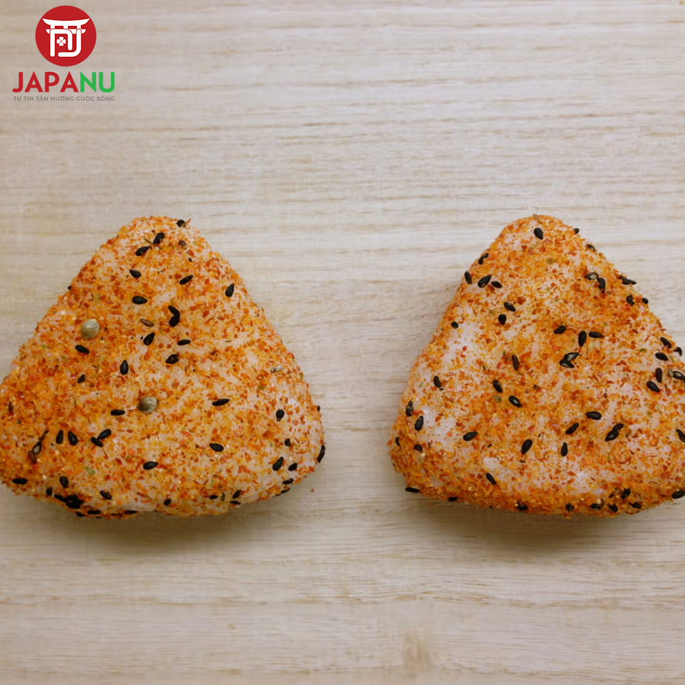 Ớt Bột 7 Vị Shichimi rắc lên cơm nắm