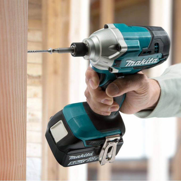 Máy Vặn Vít Dùng Pin 18v Makita DTD156Z(Thân Máy)