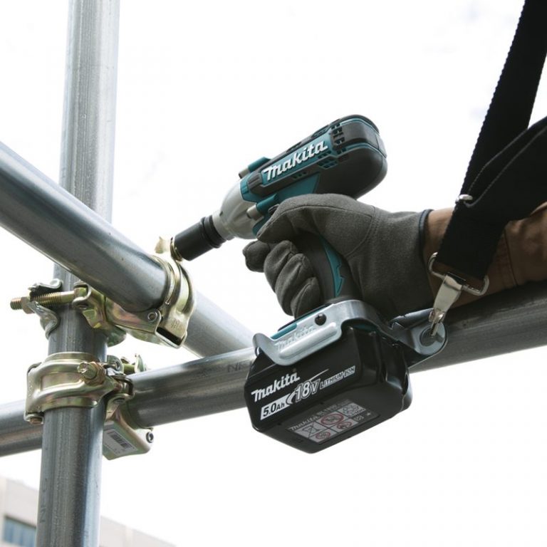 Máy Bắn Bu Lông Dùng Pin 18v Makita DTW190RFJX