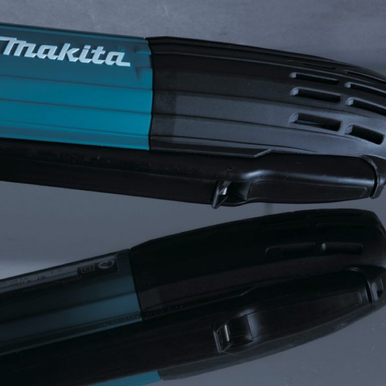 Máy mài góc Makita GA4034(100MM/720W/Công tắc bóp)