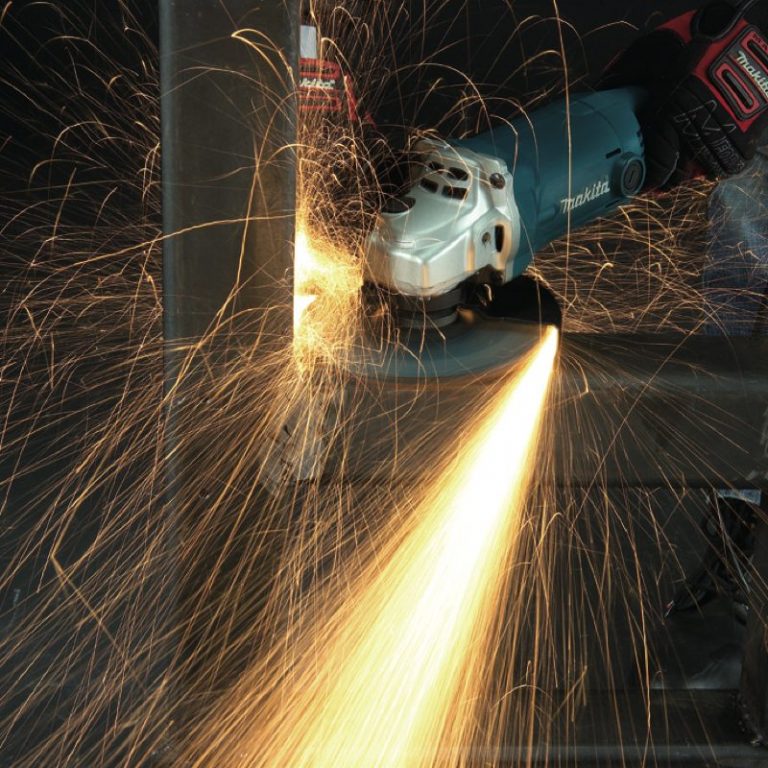 Máy Mài Góc Makita GA6020(150MM/1050W)