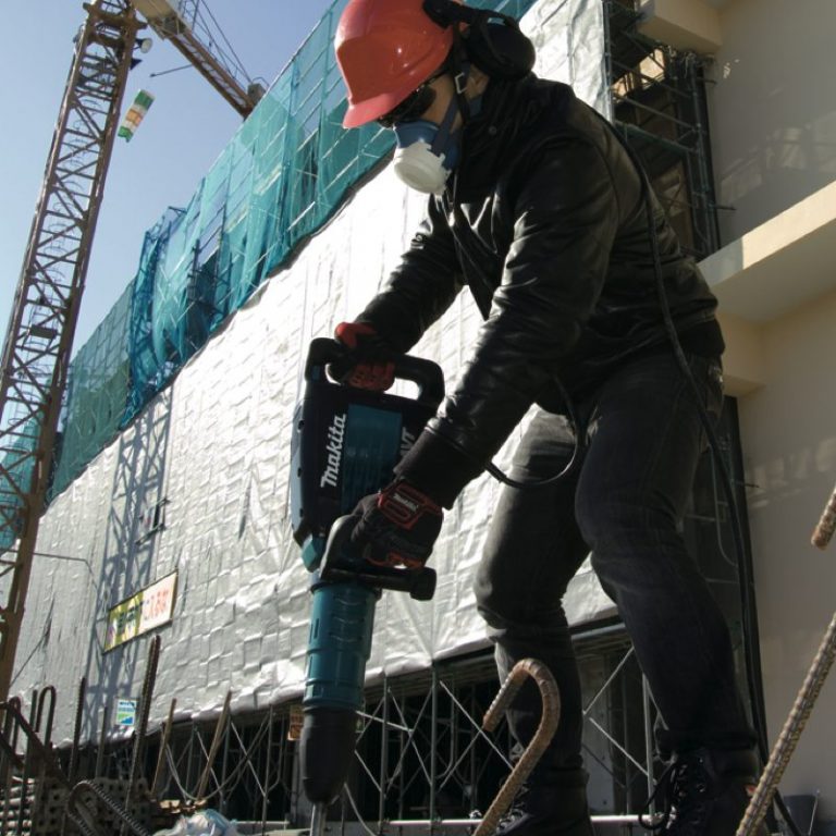 Máy đục bê tông Makita HM1214C(Chuôi gài SDS-MAX)