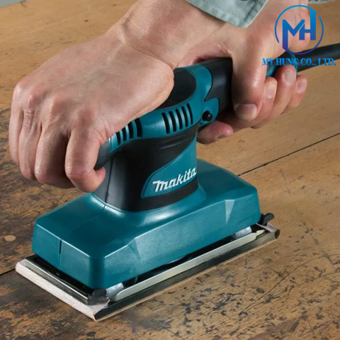 MÁY CHÀ NHÁM RUNG MAKITA 9035H