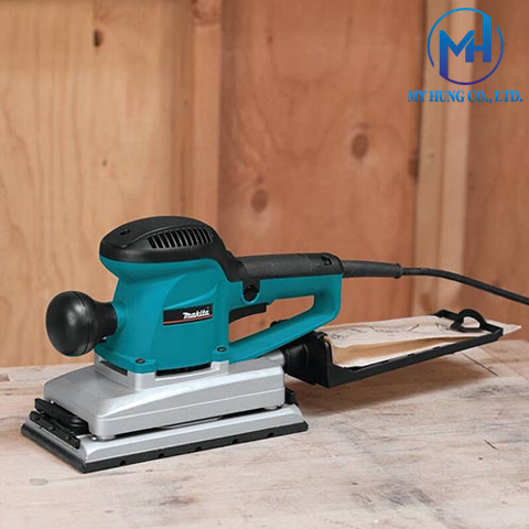 MÁY CHÀ NHÁM RUNG MAKITA BO4901