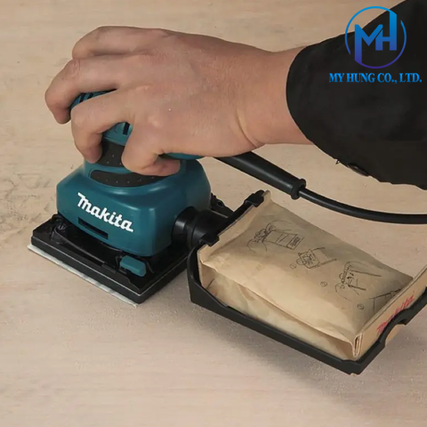 MÁY CHÀ NHÁM RUNG MAKITA BO4555