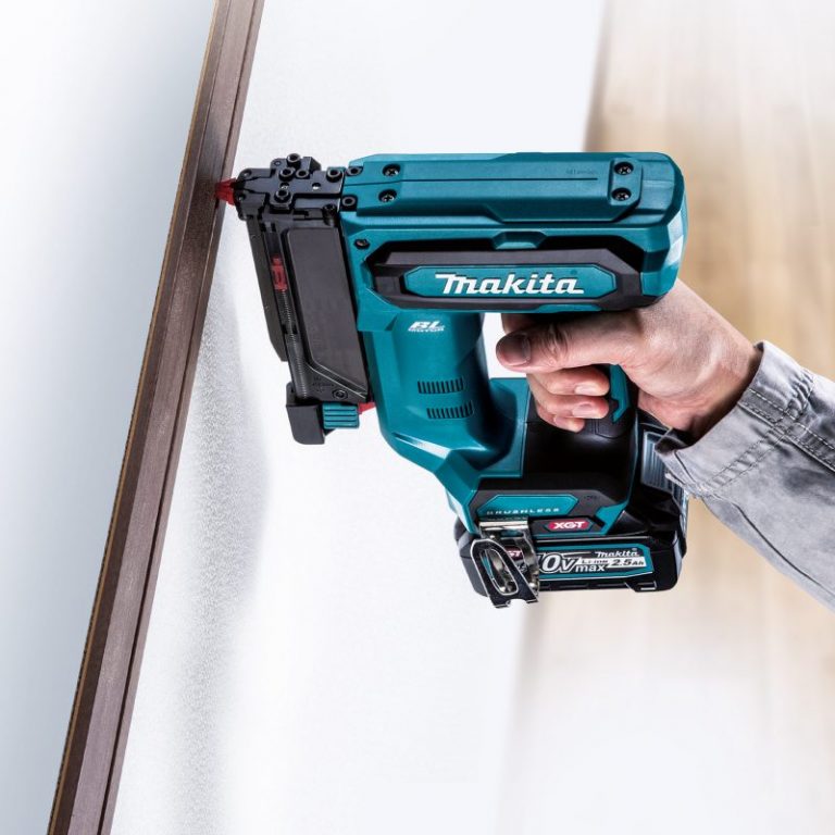 Máy bắn đinh dùng pin Makita PT001GZ01(BL/Thân Máy)