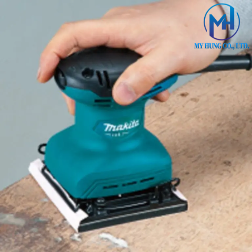 MÁY CHÀ NHÁM RUNG VUÔNG MAKITA M9200B