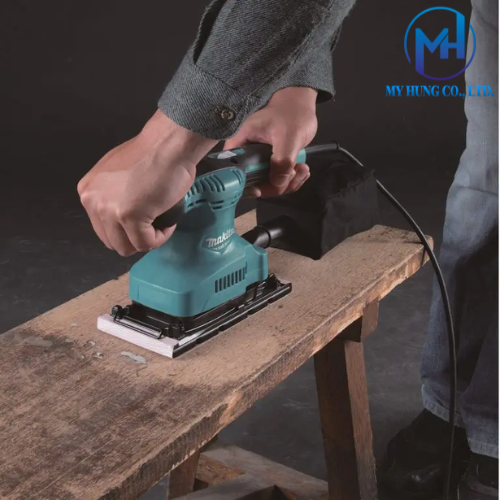 MÁY CHÀ NHÁM RUNG CHỮ NHẬT MAKITA M9203B