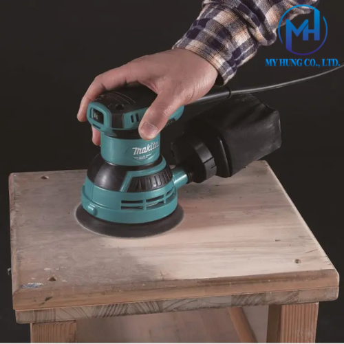 MÁY CHÀ NHÁM QUỸ ĐẠO TRÒN MAKITA M9204B