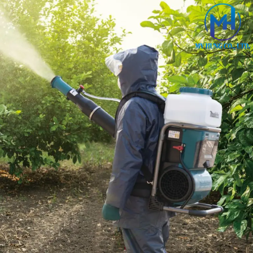 MÁY PHUN THUỐC DÙNG PIN MAKITA PM001GZ