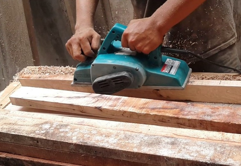 Máy bào Makita 1911B(110MM)