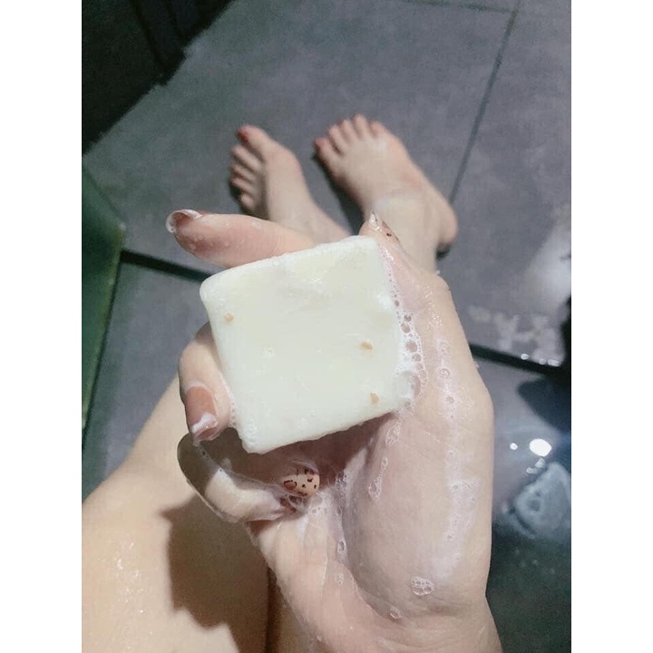 Xà Phòng Gạo  Jam Trắng Da Giảm Mụn Thái Lan