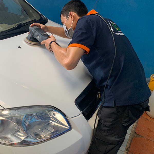 Đánh Bóng Xe Ô Tô Là Gì? Quy Trình Đánh Bóng Xe Như Thế Nào?