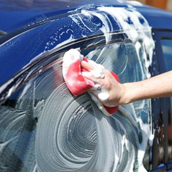 Đào tạo rửa xe và dọn nội thất xe