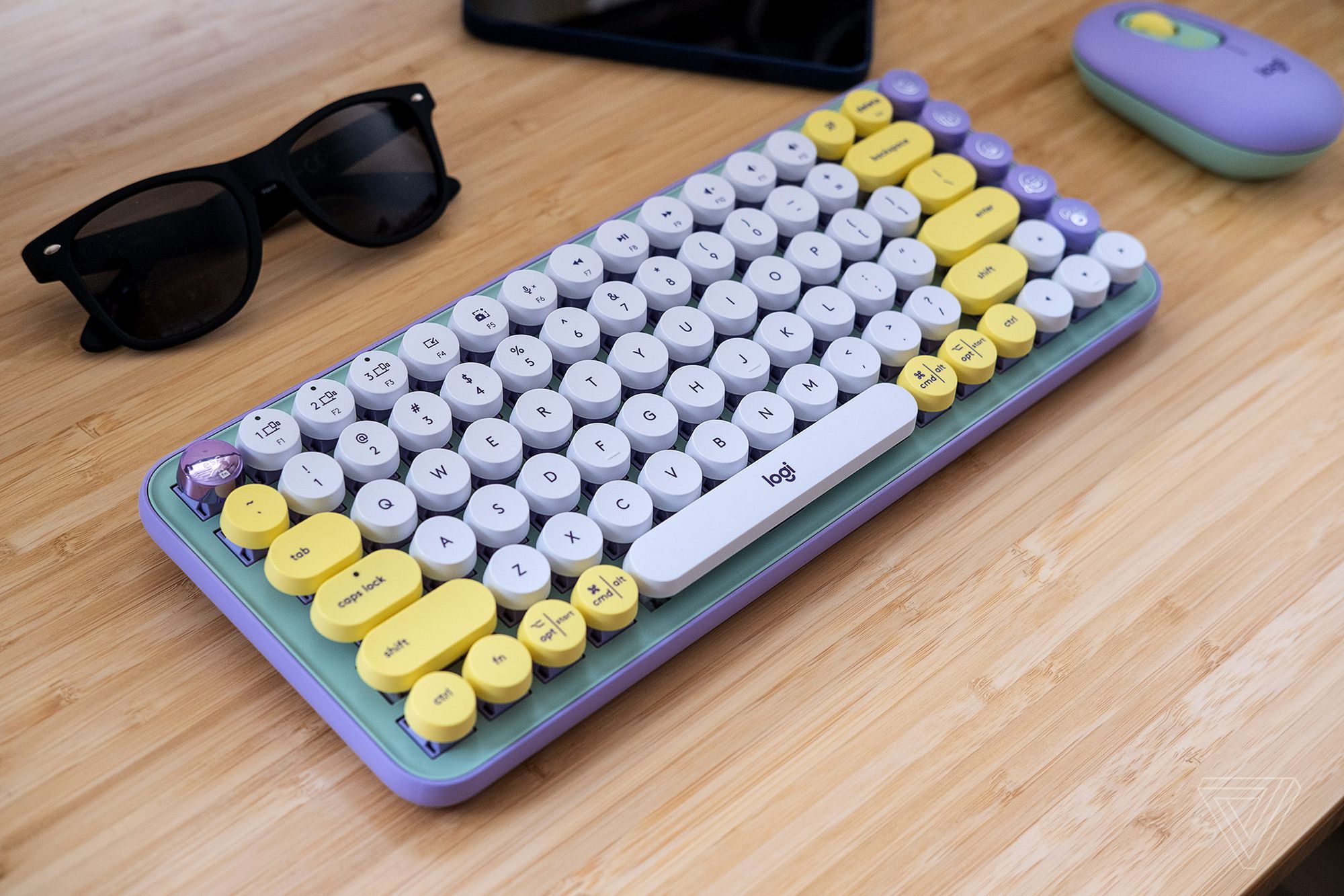   Bàn phím không dây Logitech Emoji Pop Keys -Tím (920-010578)