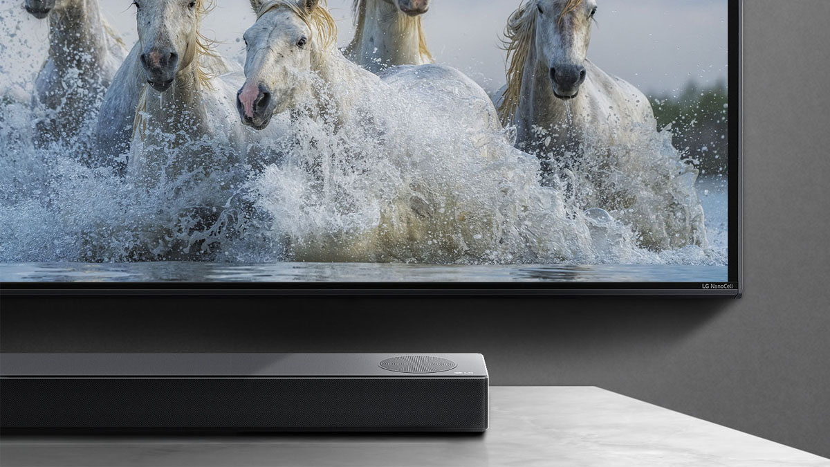 Tivi 75UR7550PS có thể kết nối với các dòng LG Soundbar tương thích