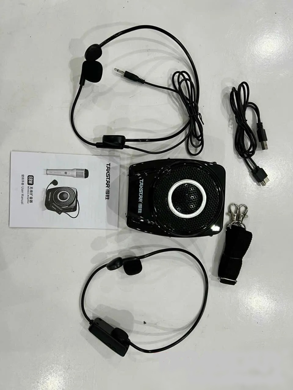 Loa trợ giảng sử dụng mic cài áo cầm tay E8W