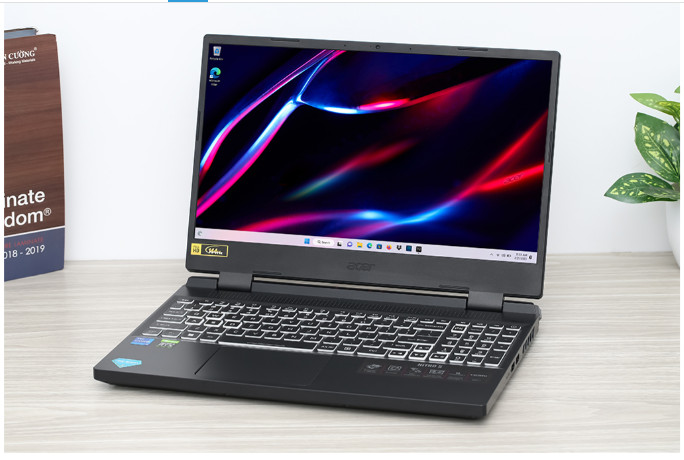 Laptop Gaming Acer Nitro 5 Tiger AN515 58 773Y i7 12700H/8GB/512GB/4GB RTX3050Ti/144Hz/Win11