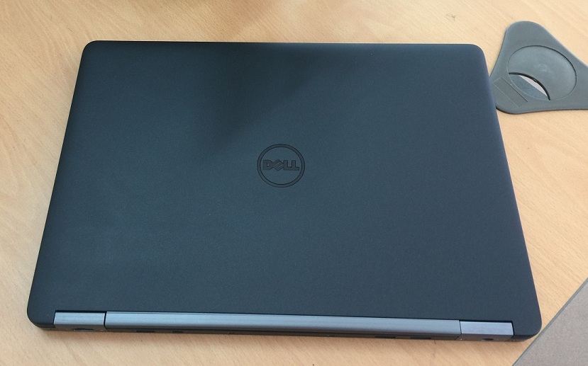 Laptop DELL latitude e7470 Core i5-6200U/RAM8GB/SSD 256GB/FHD 14
