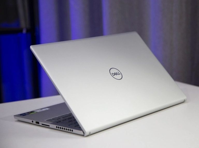Laptop Dell Inspiron 7510vỏ nhôm nguyên khối vớimàn hình 15.6inch FHD vàcardRTX 3050