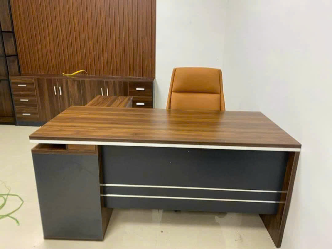 Bàn Giám Đốc Gỗ Công Nghiệp Cao Cấp Kèm Tủ Phụ BGD_03