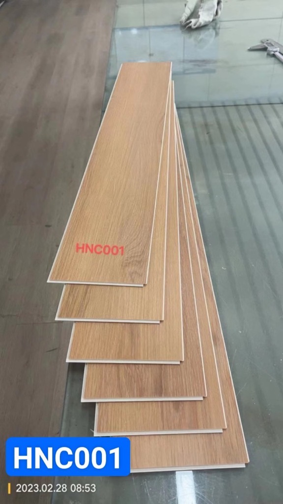 SÀN NHỰA HÈM KHOÁ 4MM