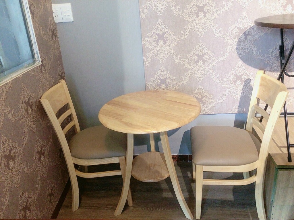 Bàn 2 tầng chân chum mặt tròn 60*60cm