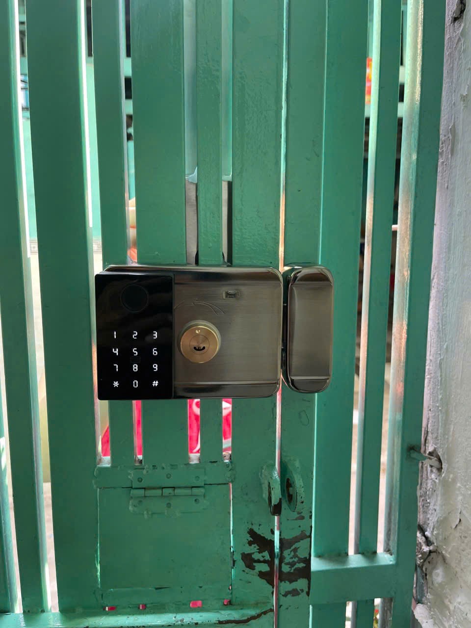 KHOÁ VÂN TAY CỔNG APP TTLOCK
