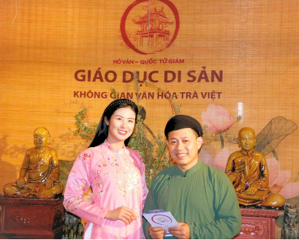 VIETNAM TEASHOP vui mừng là đơn vị đồng hành cùng Tiệc trà đêm trăng’ tại Hồ Văn – Văn Miếu Quốc Tử Giám