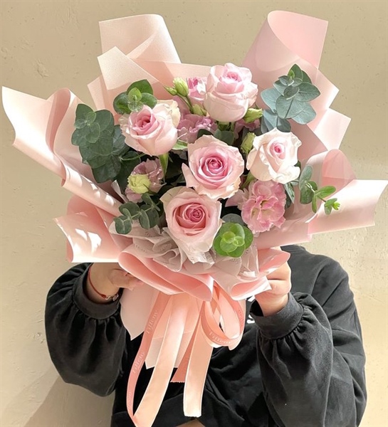 Bó hồng mix cát tường